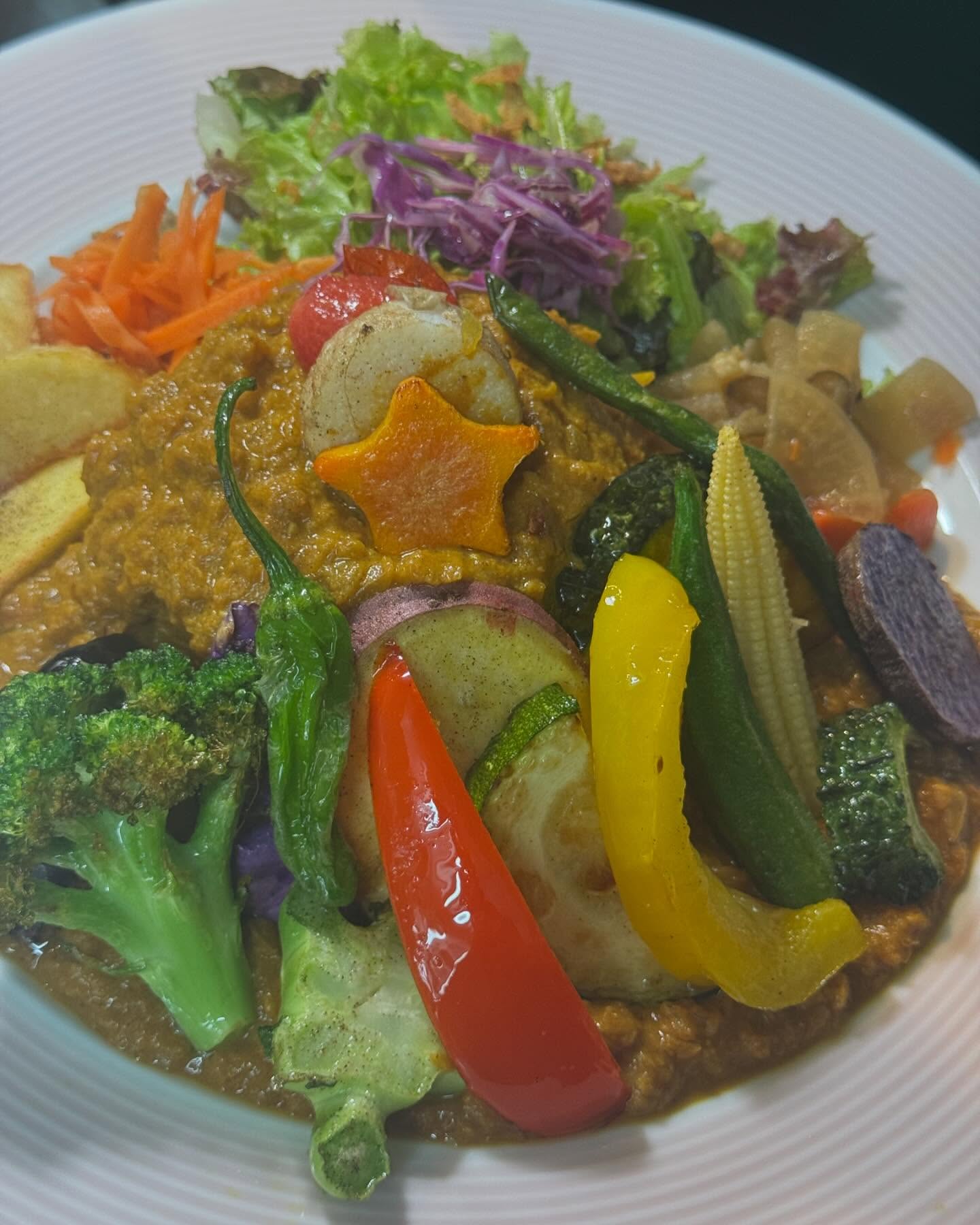 STARR CURRY AND CAFE（スターカリー アンド カフェ）