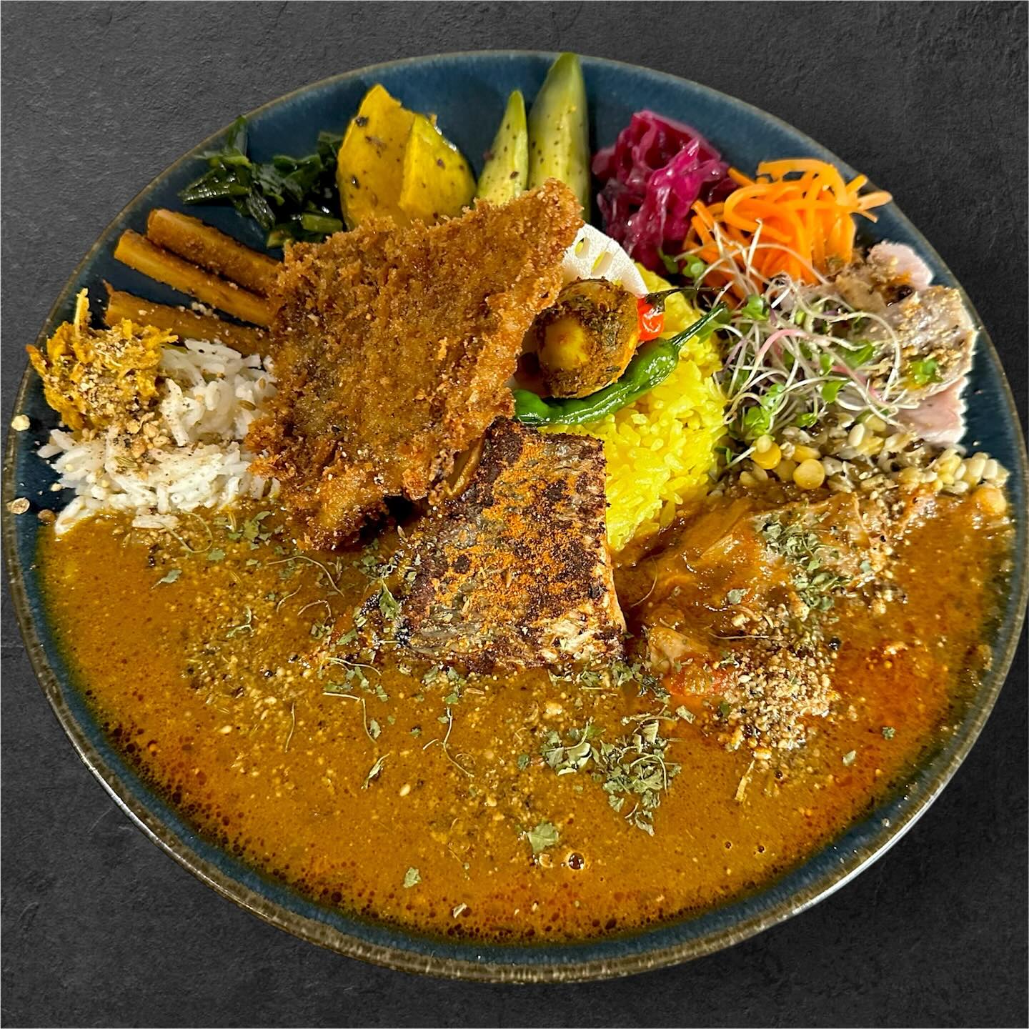 SAKANA.currySTINGRAY（サカナカレースティングレイ）