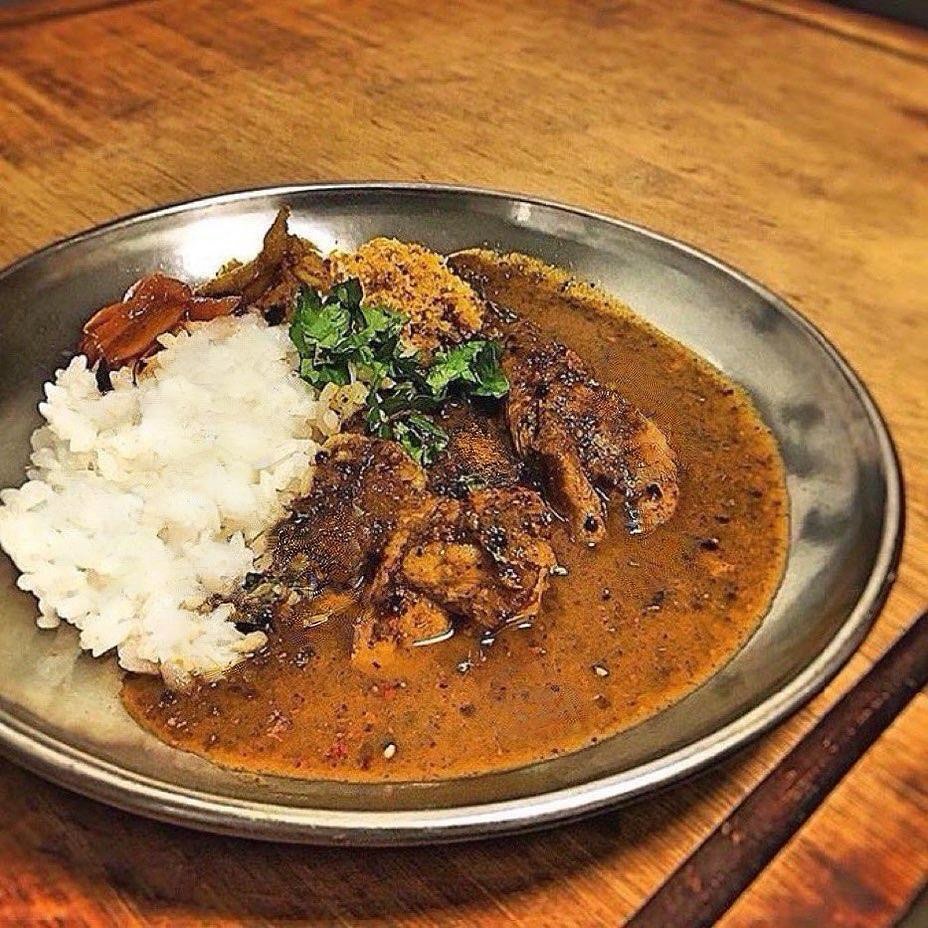 スパイスカレー あかつ亭