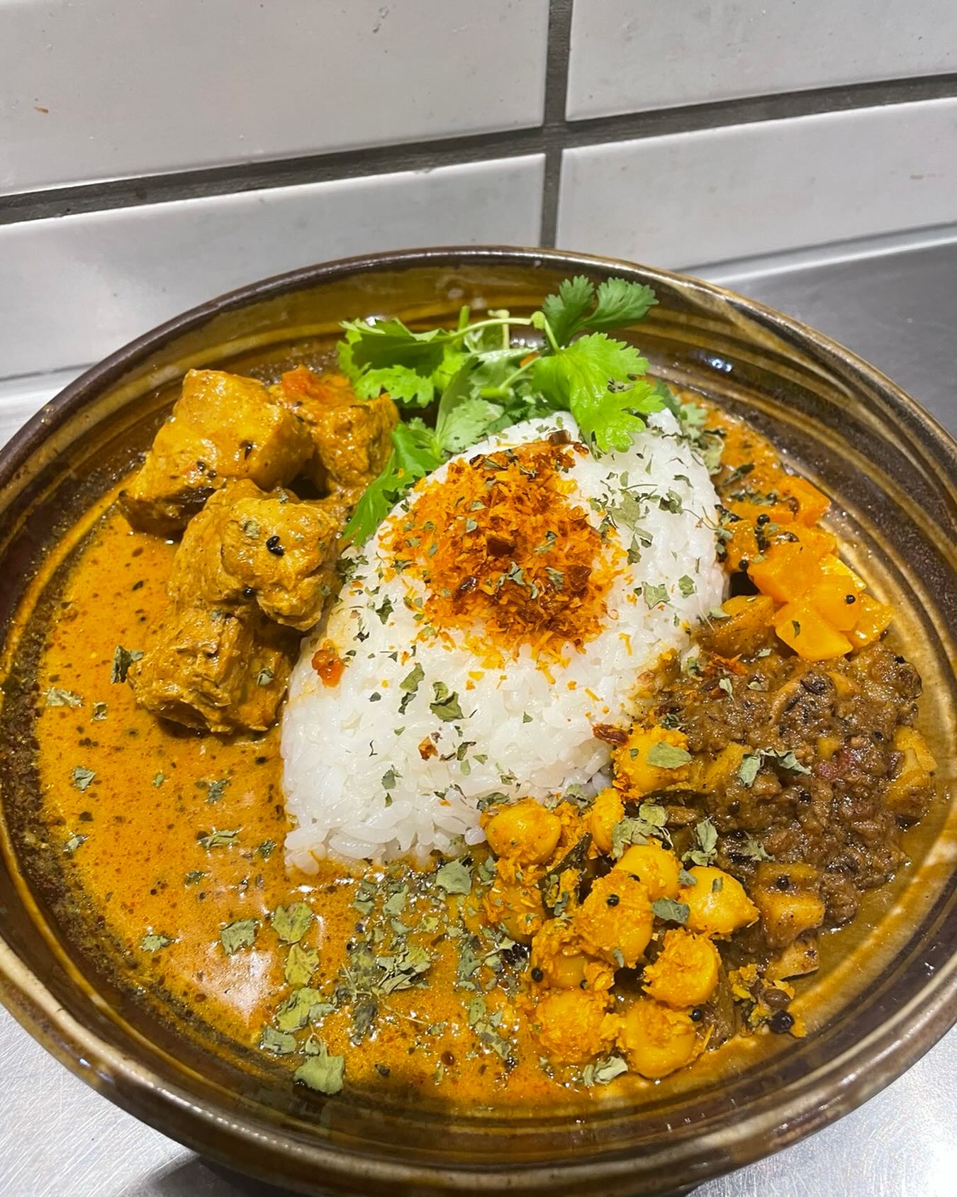 BIN CURRY（ビン カレー）