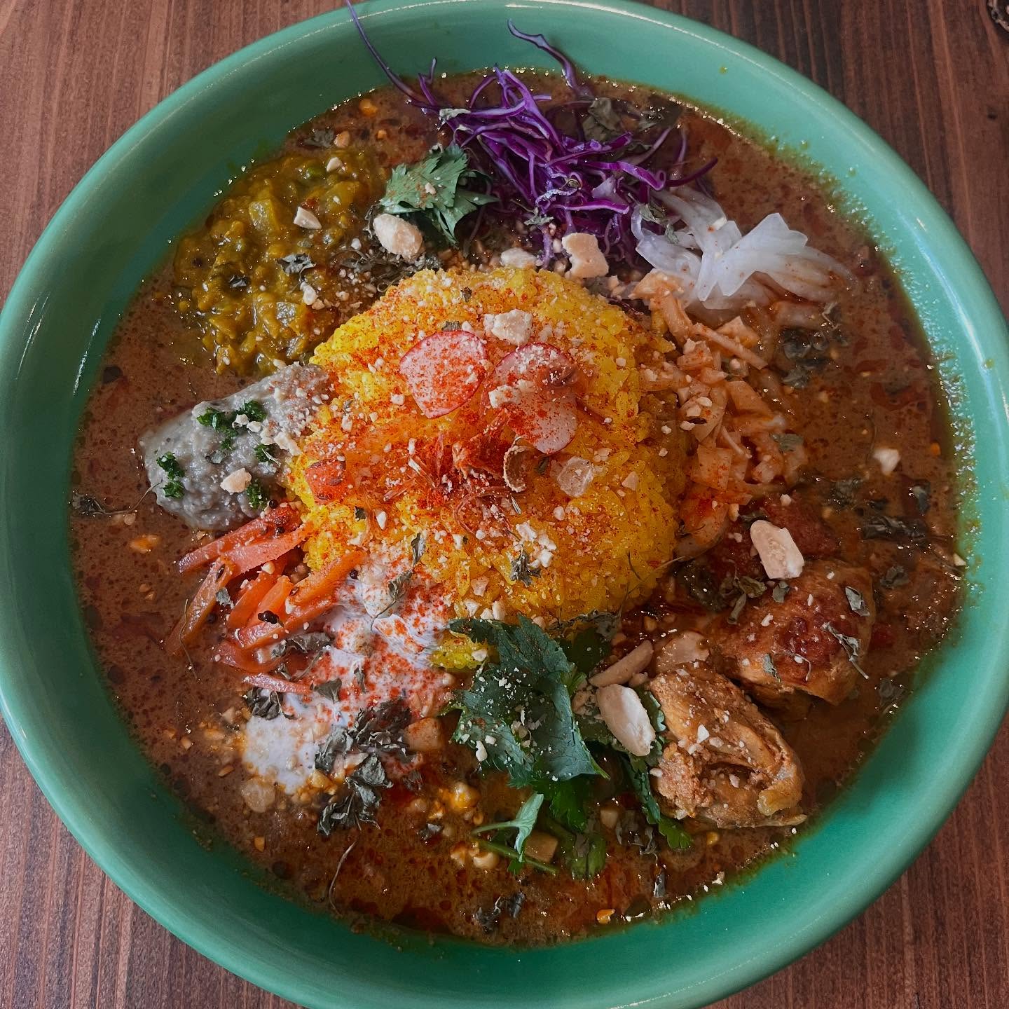スパイスカレーのエルトポ