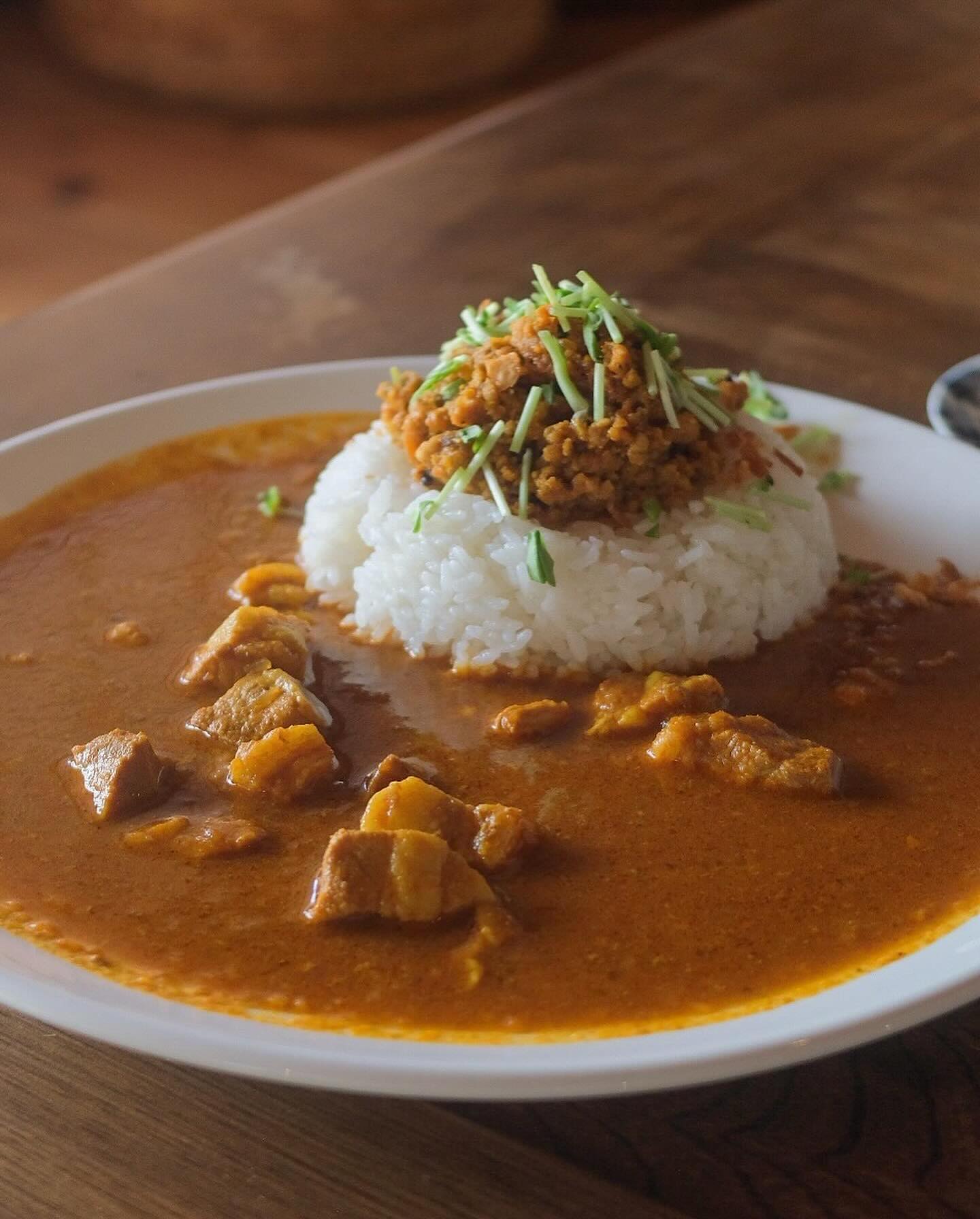 Curry＆Cafe UTSUMI BASE（カレー＆カフェ ウツミベース）