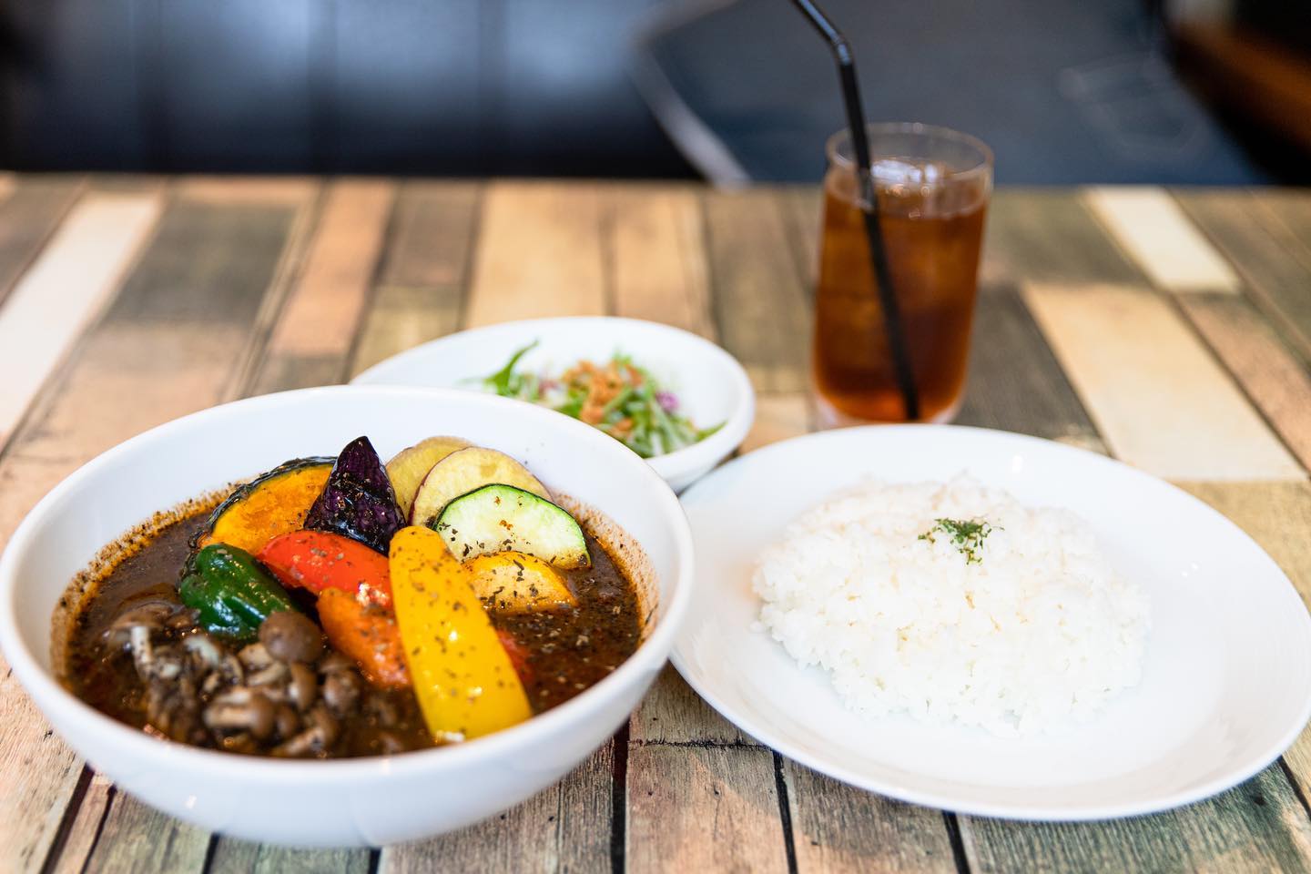 WHITE BASE CAFE（ホワイトベースカフェ）