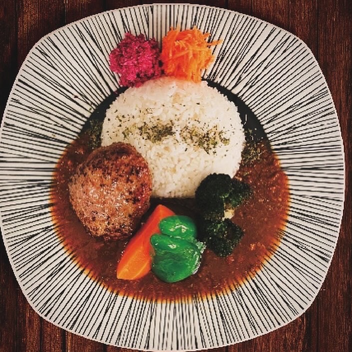 curry＆spice Y PIP CCC（カレー＆スパイス ワイ ピップ シーシーシー）