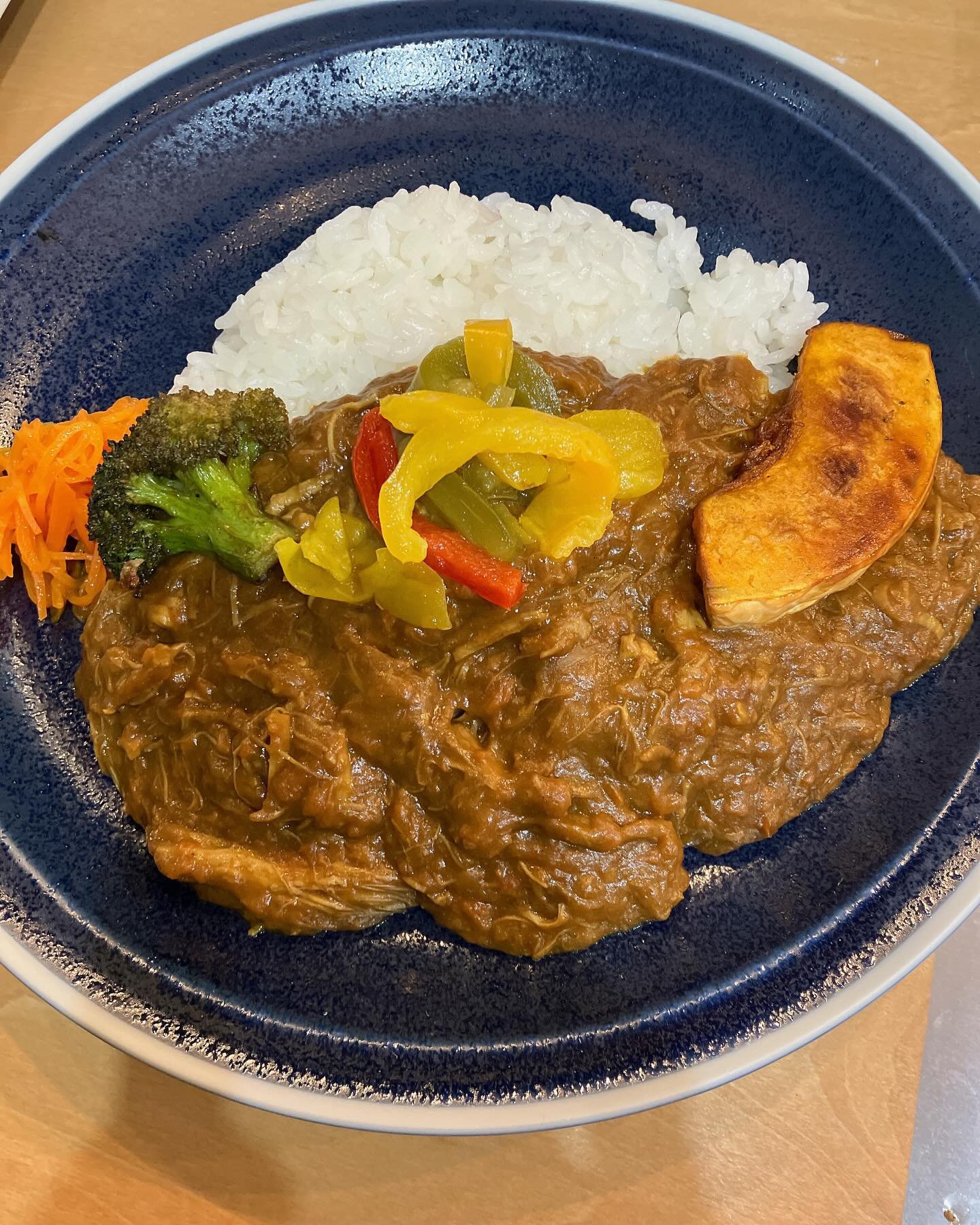 町のカレー屋さん