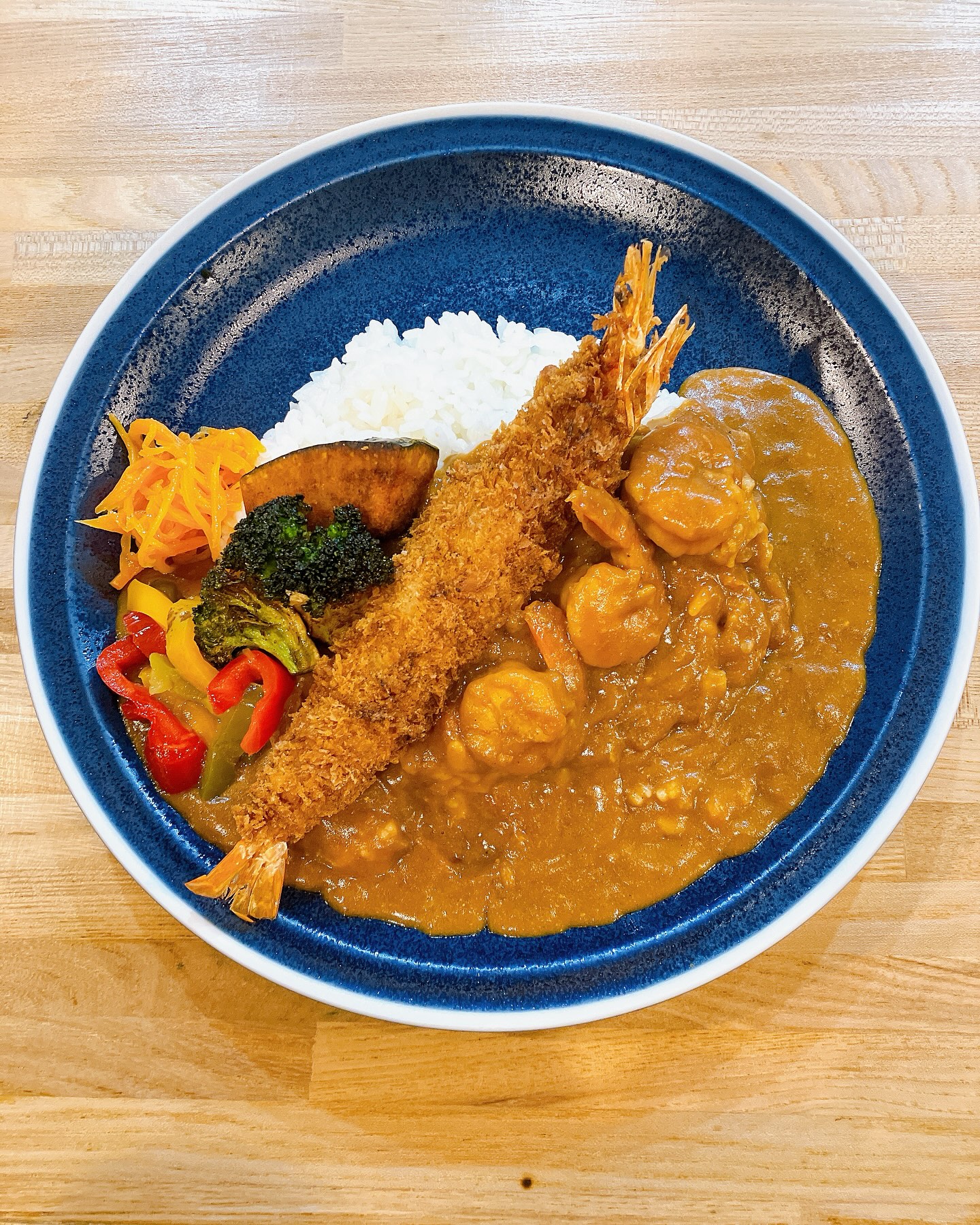 町のカレー屋さん