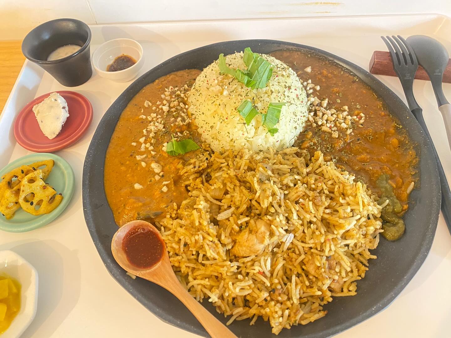 スパイスカレー専門店 メリデ