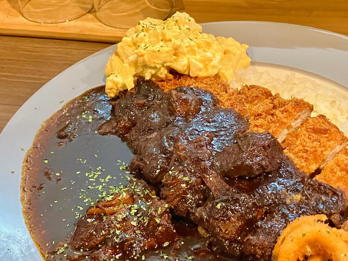 元町欧風カレー タンガロンガ