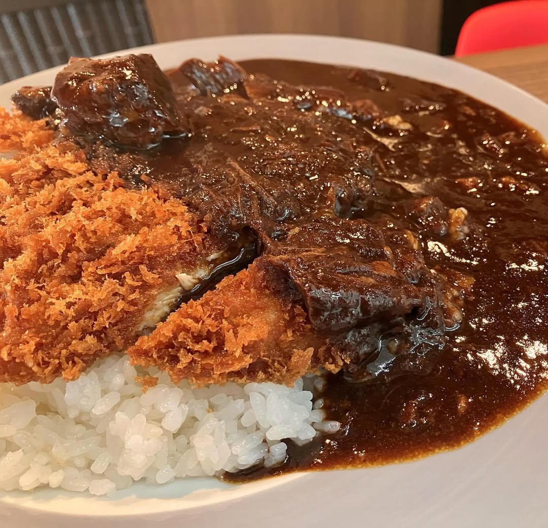 元町欧風カレー タンガロンガ