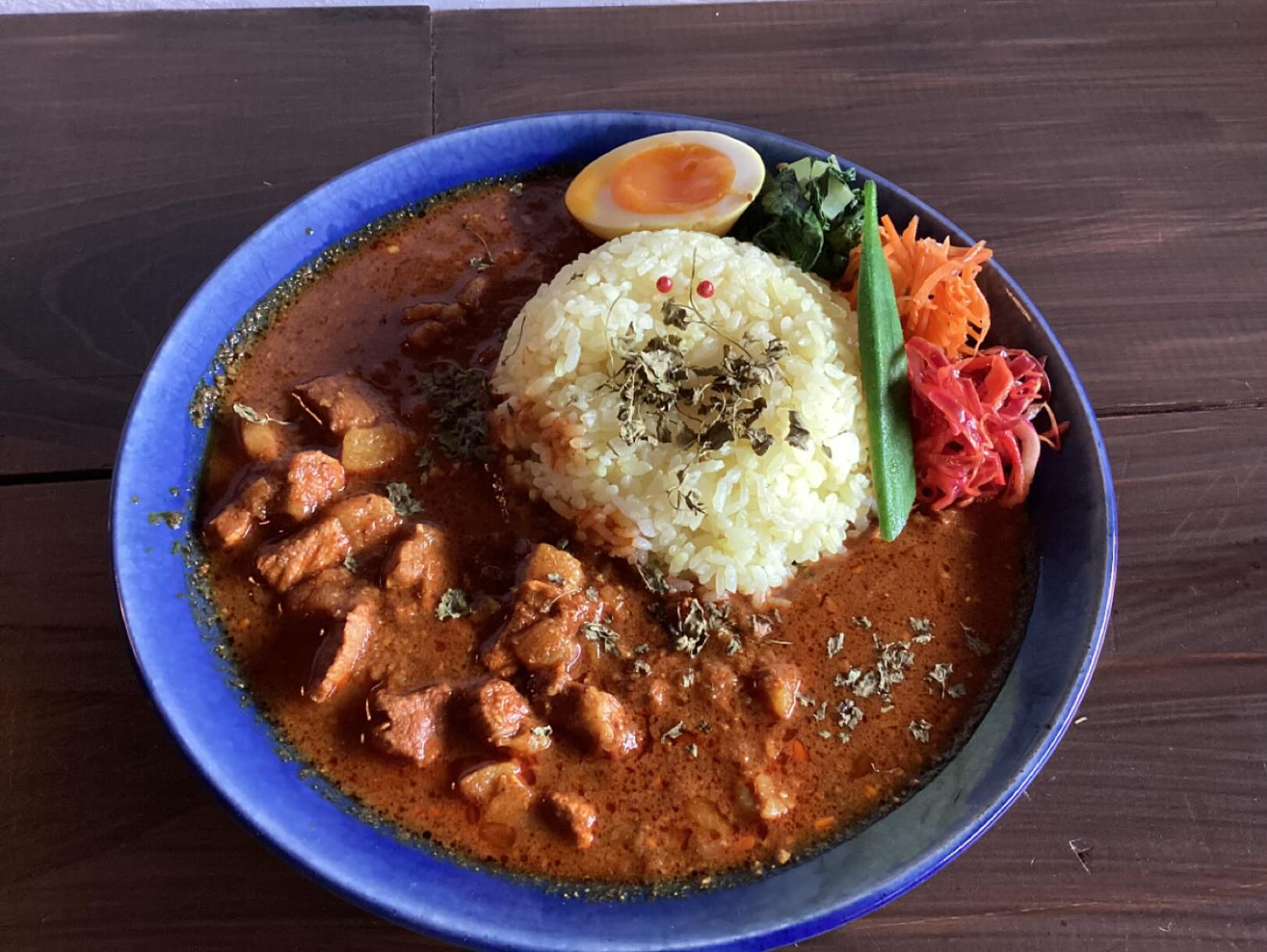 メラメラ事務所カレー