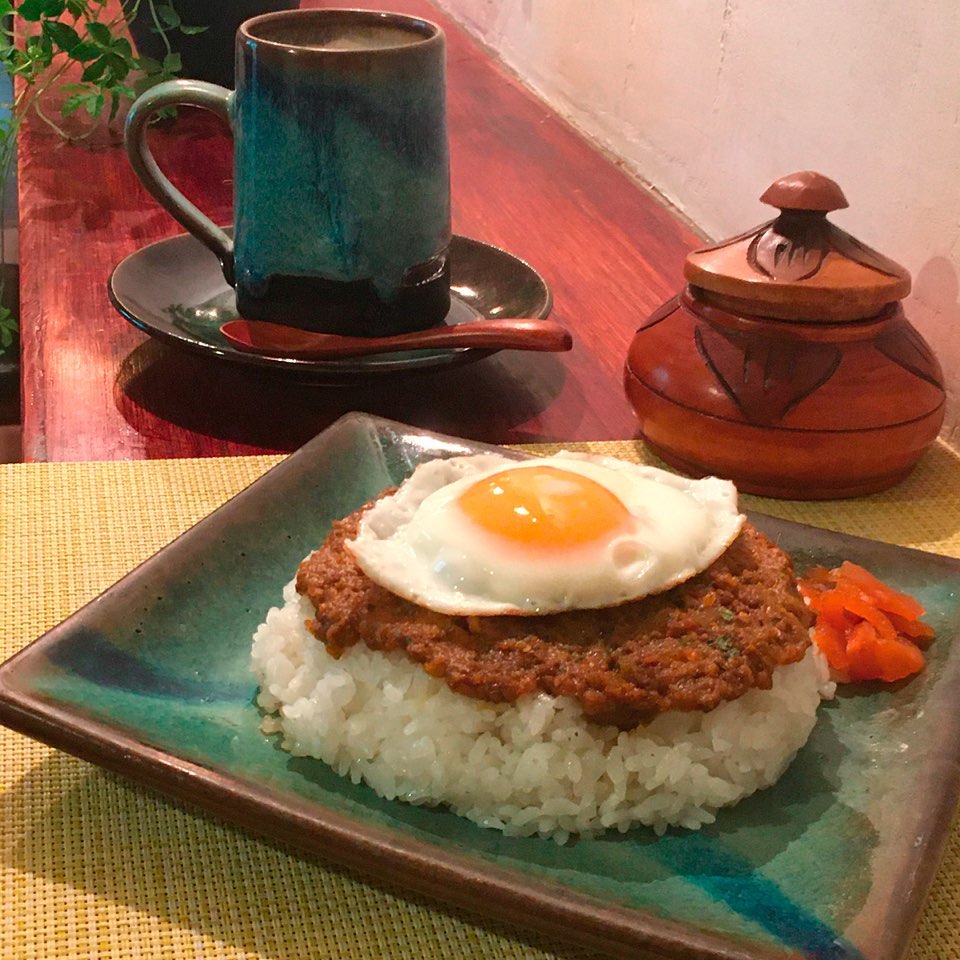 DRY CURRY POCKE（ドライカレーポッケ）