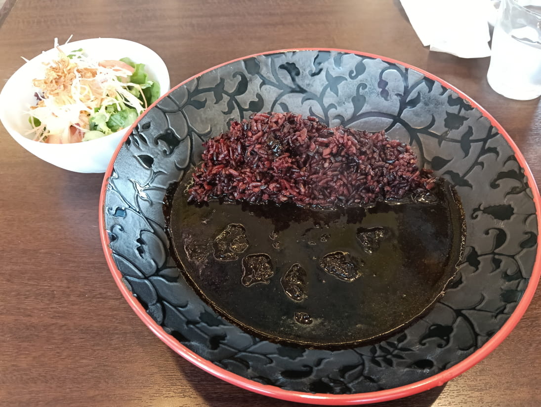 ビーフ黒カレー（辛口）