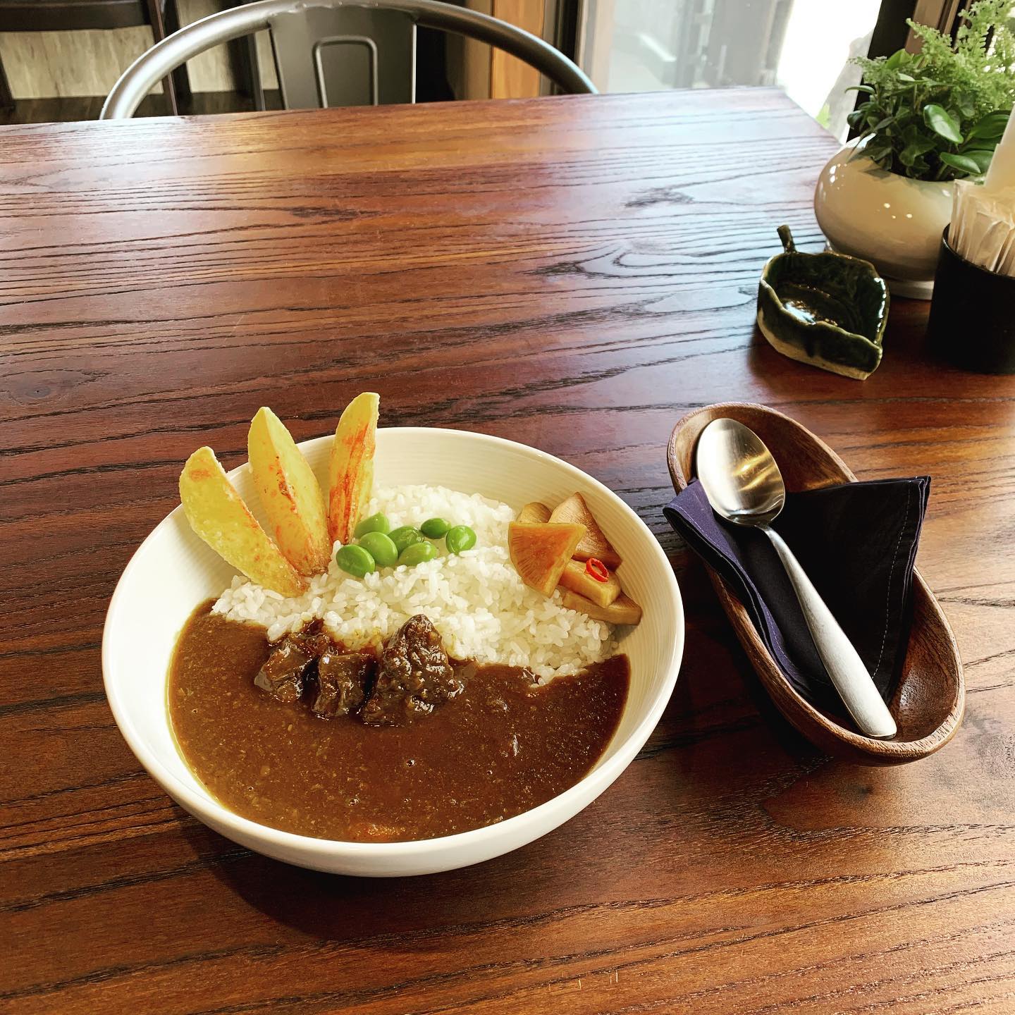 BASE7141（ベースナナイチヨンイチ）