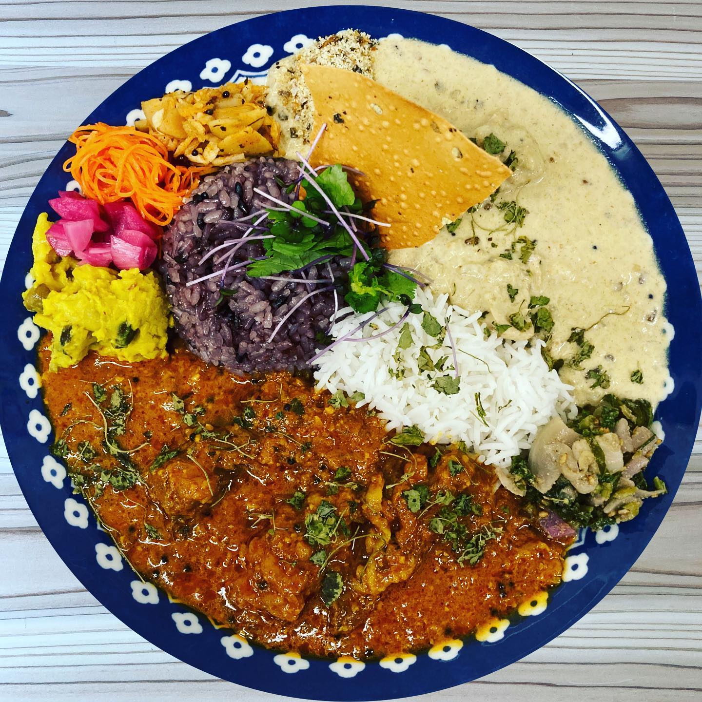 カフェ＆スパイスカレー Doppo