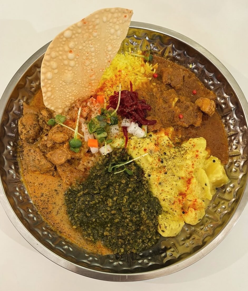トモカレー
