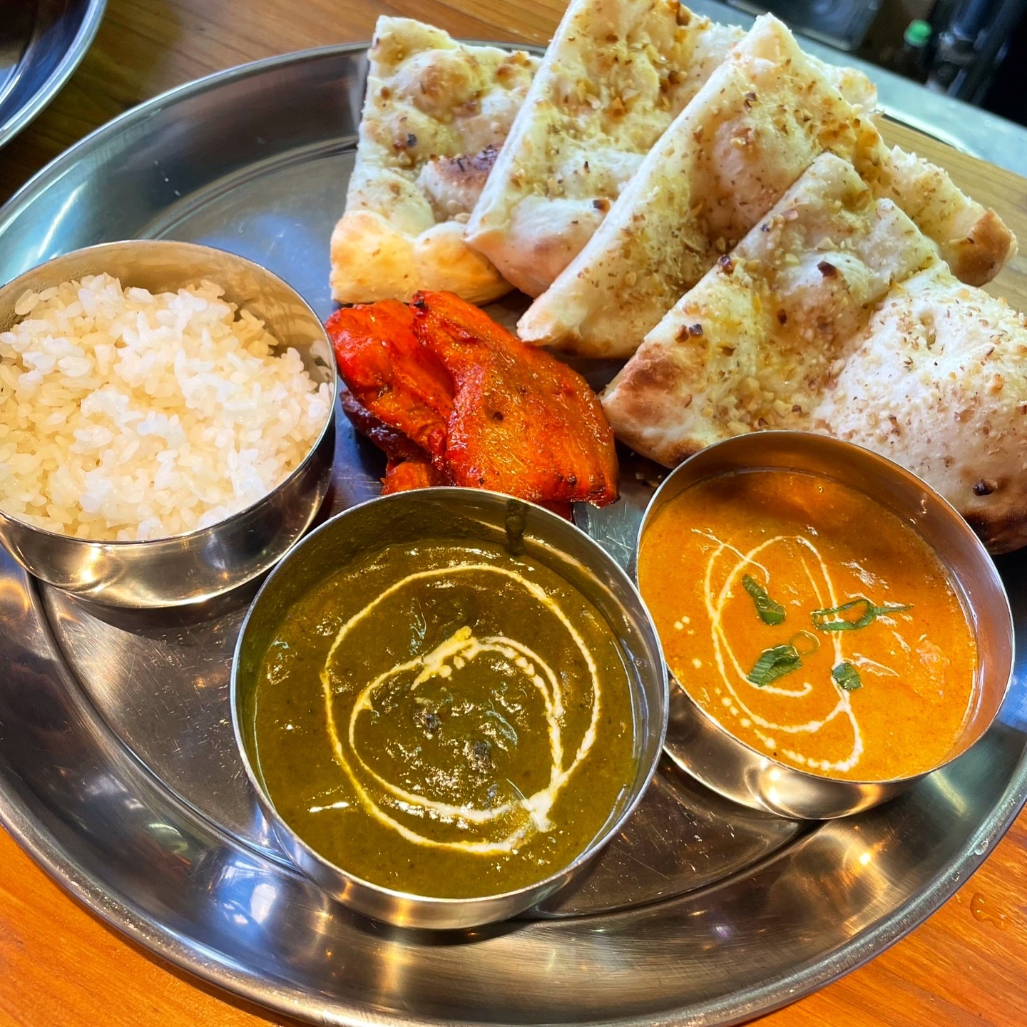 ナバリ インド レストラン＆バー