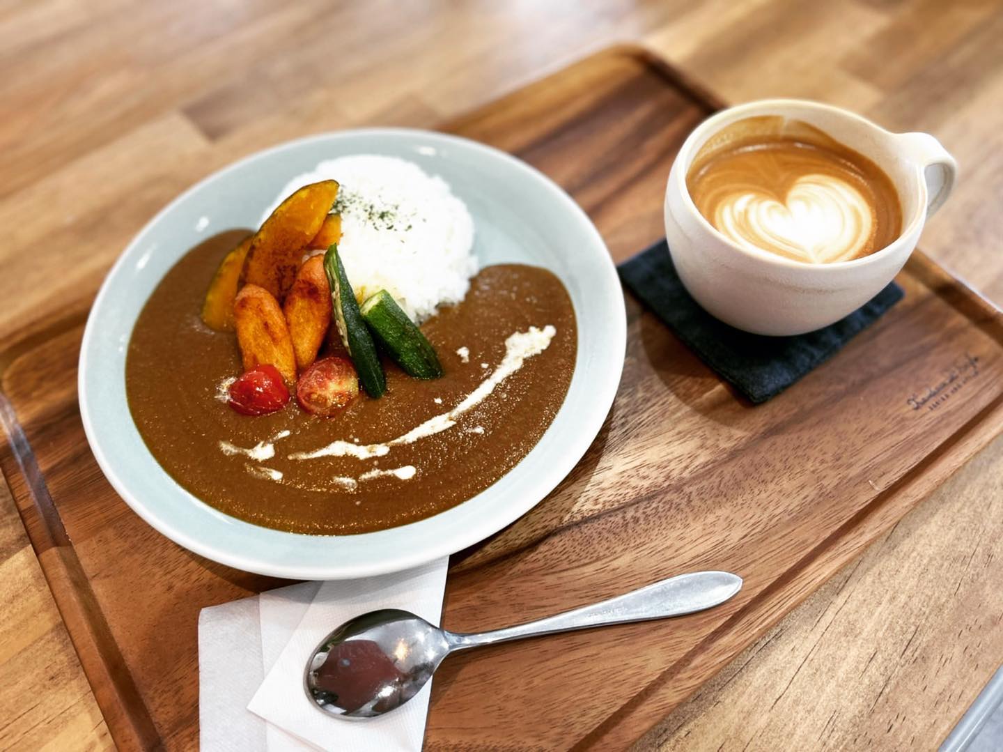 Plus Coffee（プラス コーヒー）
