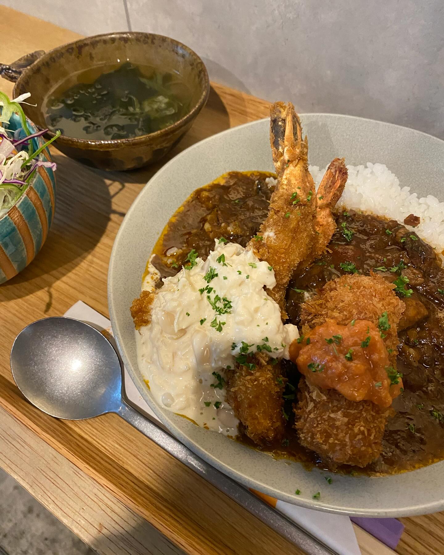 洋食いとう