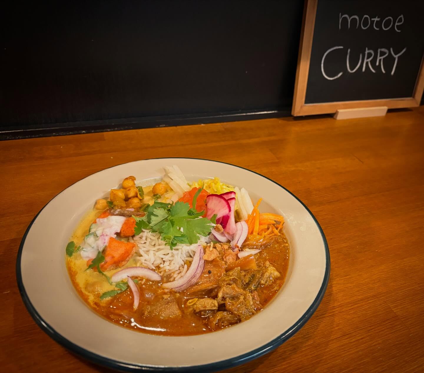 motoe CURRY（モトエカリー）