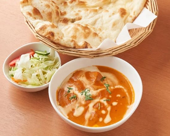 Curry Leaves Cafe＆Restaurant（カレーリーブス カフェ＆レストラン）