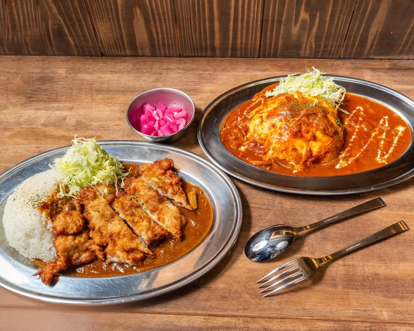 カレーとデミ カサネヤ