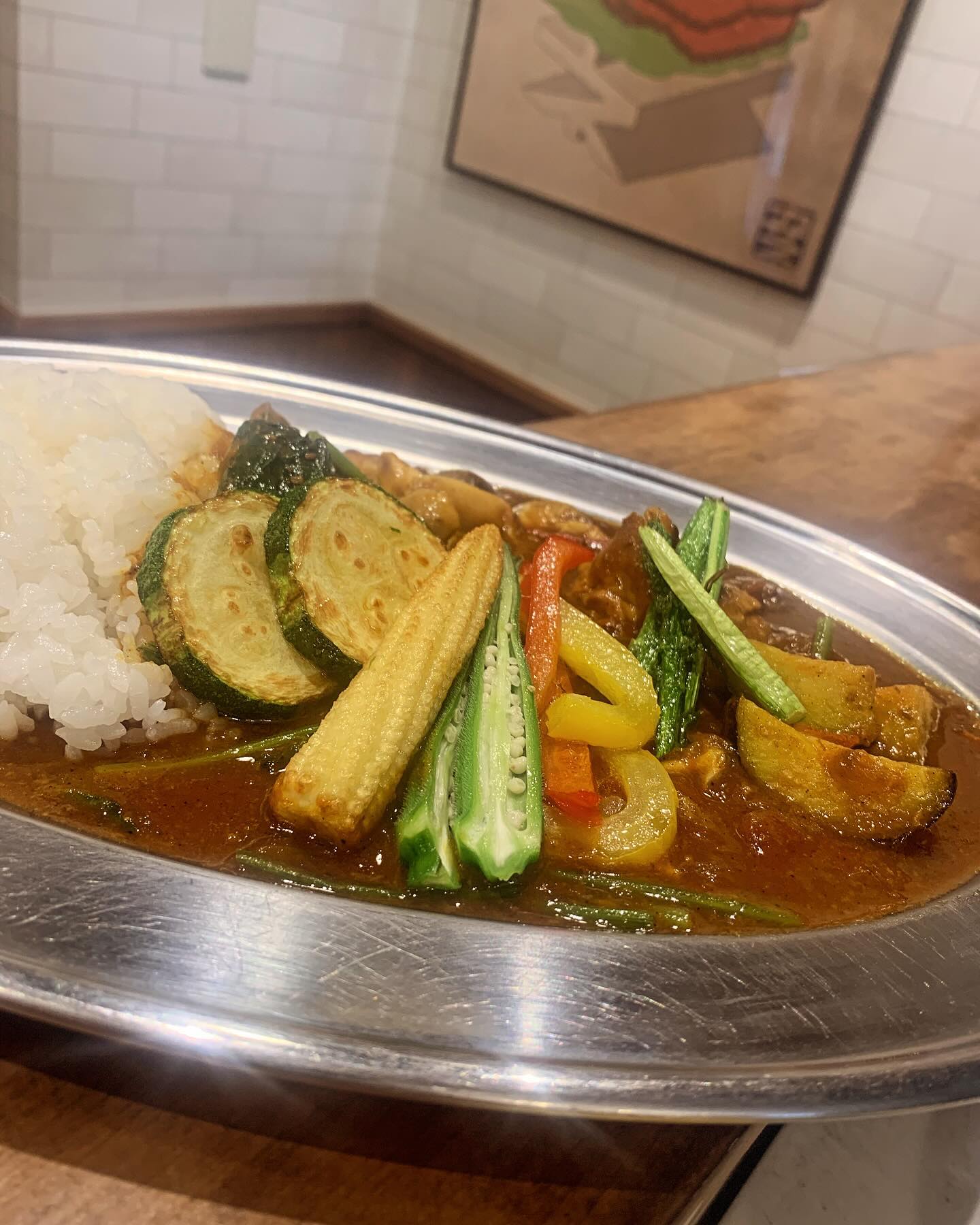 カレーとデミ カサネヤ