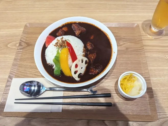 CAFE＆BAR SUNTRICK（カフェ＆バー サントリック）