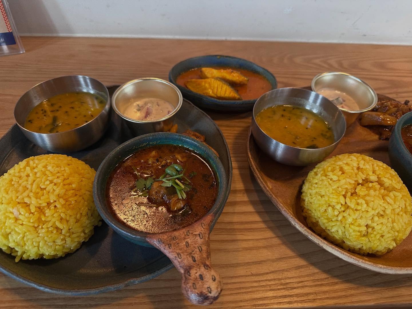 本とカレー喫茶 ぺネタ