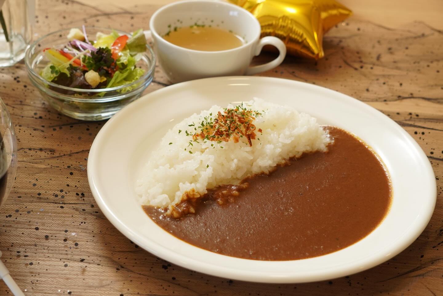 華麗屋（カレーヤ）